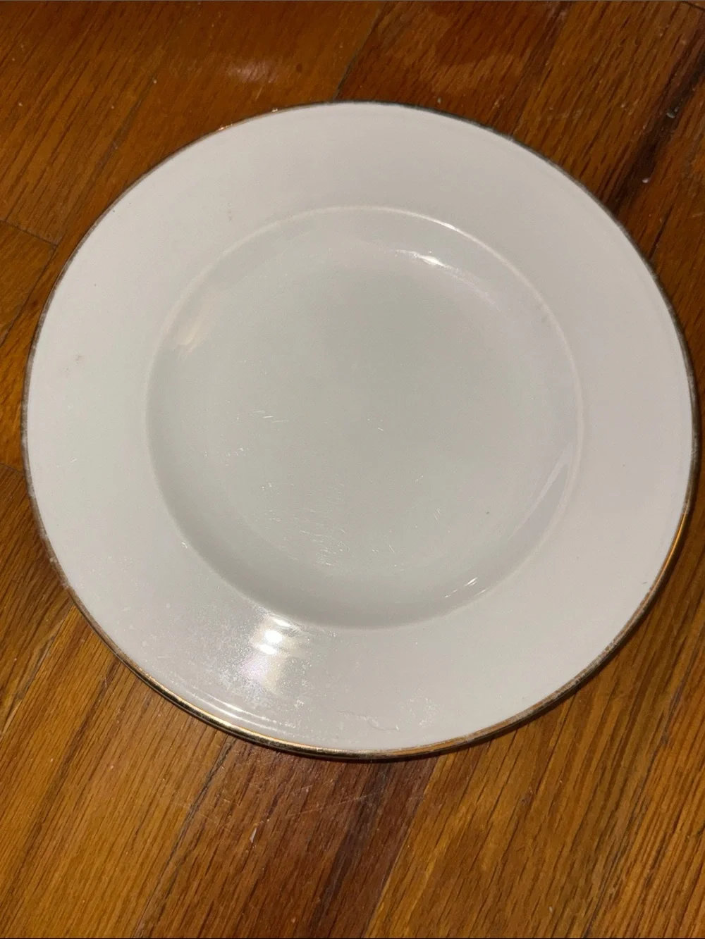 POTTERY BARN SAUCER PLATE DISH WHITE WITH GOLD RIM (1)